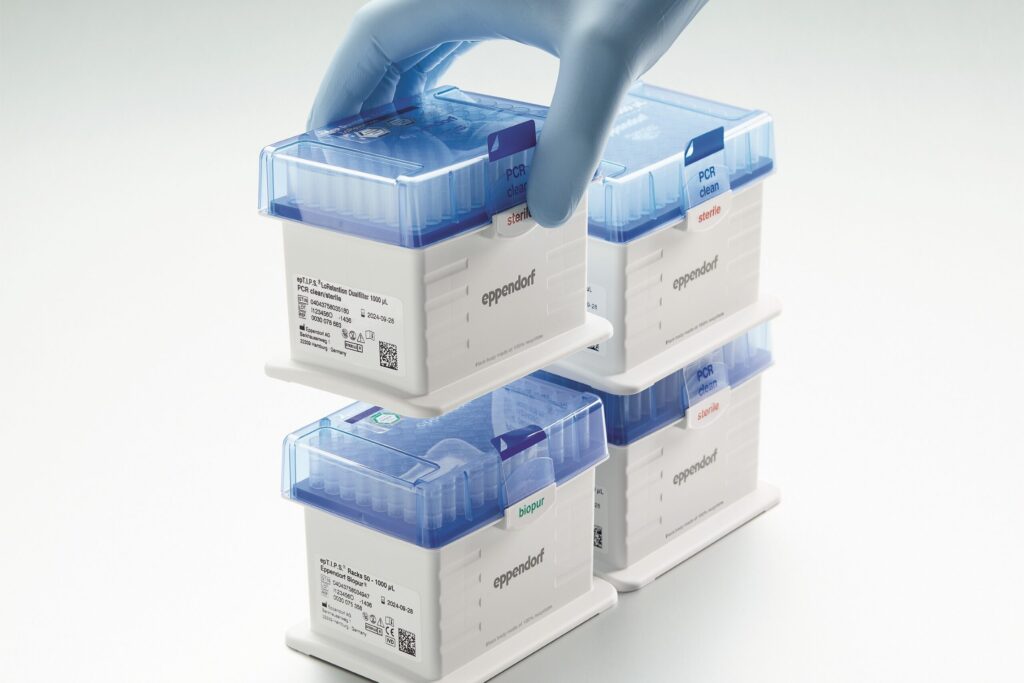 Boxes of tips made with recyclate